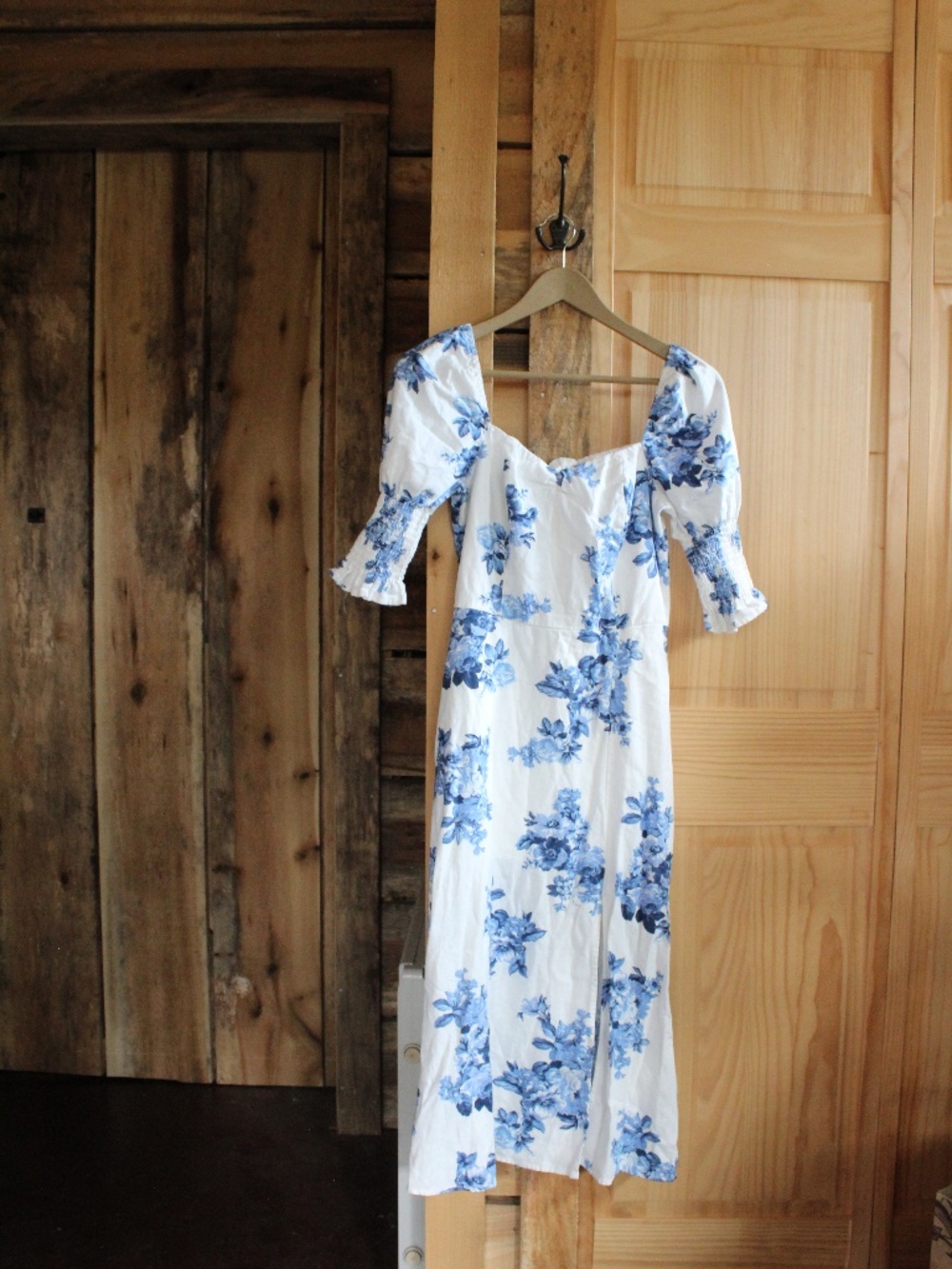 Blue and White Floral Dress with Sweetheart Neckline and Puffed Sleeves